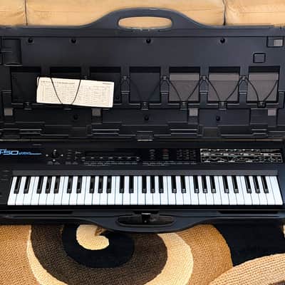 Roland D-50 Synthesizer with Original Hardshell Case
