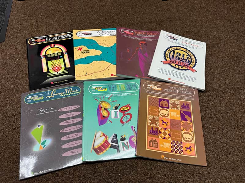 Lot of 7 Used Piano & Organ EZ Play Books including Jazz, Broadway, Folk, & More image 1