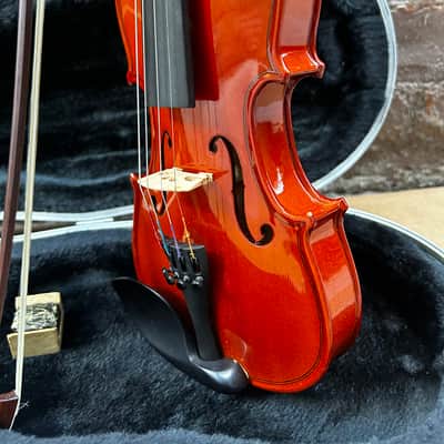 Franz Hoffman Amadeus 1/8 Size Violin Outfit – Includes Bow, Case & Rosin image 3