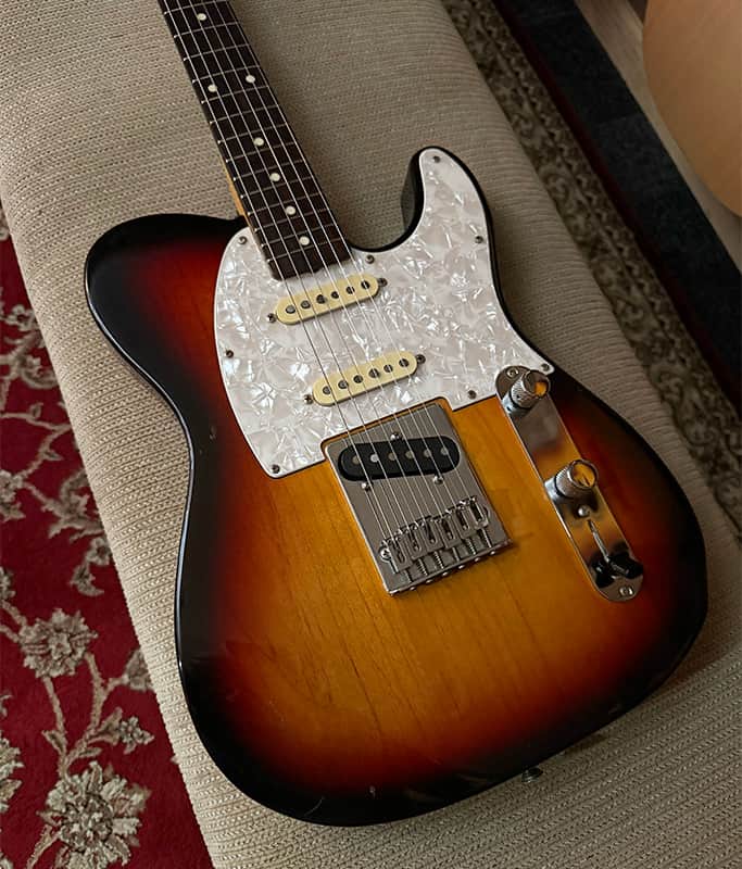 Fender MIJ 50th Anniversary Deluxe Nashville Telecaster 1996 3-Color Sunburst