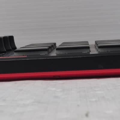 Akai MPD218 2015 - Present - Black image 14