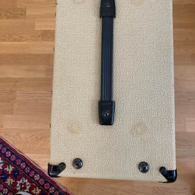 Bedrock 600 Series 1990,s image 4