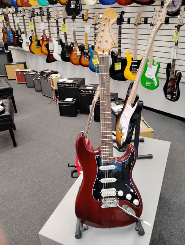 Squier Classic Vibe 70's Strat Walnut image 1