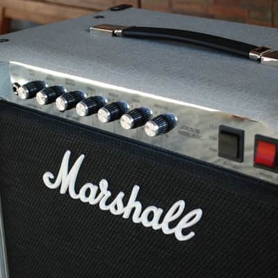 Marshall 2525C Mini Jubilee 2-Channel 20-Watt 1x12" Guitar Combo 2017 - Present - SIlver image 2