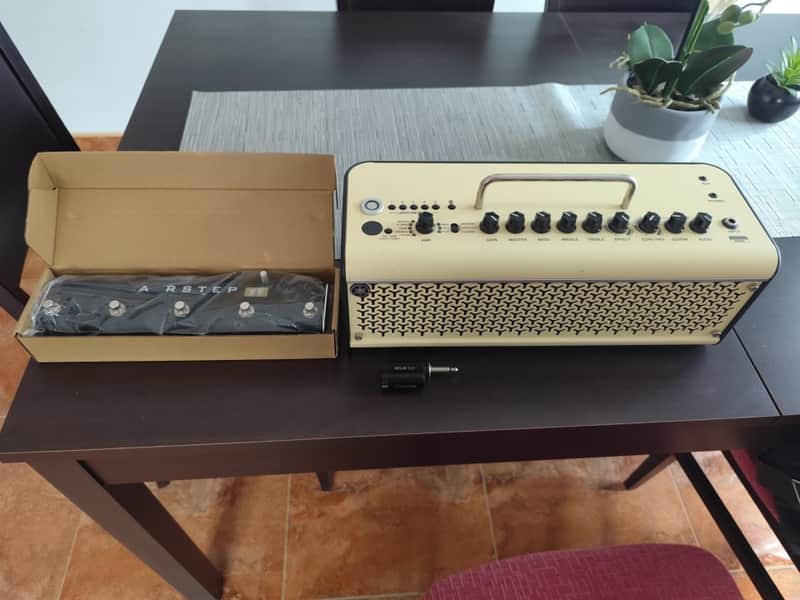 Yamaha THR30II Cream 30 Watt + Line 6 Relay G10 image 1