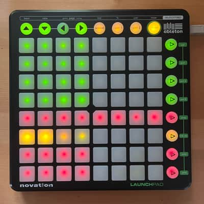 Novation Launchpad MKI Pad Controller 2009 - 2014 - Black image 2