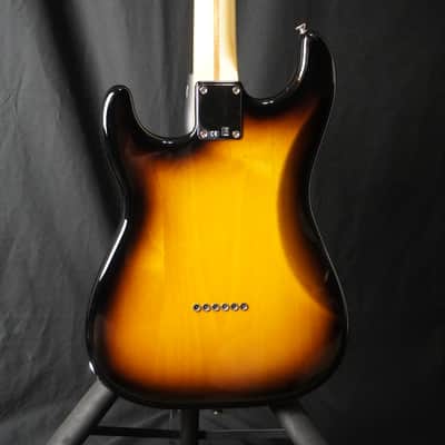Fender Pawn Shop '70s Stratocaster Deluxe 2012 Sunburst image 4