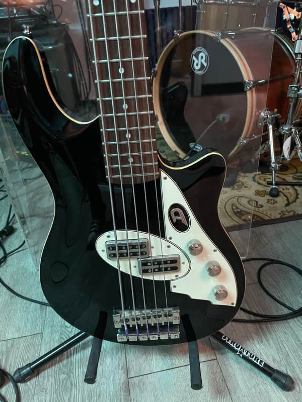 Duesenberg D-Bass 5 String-Bass Black + Case image 1