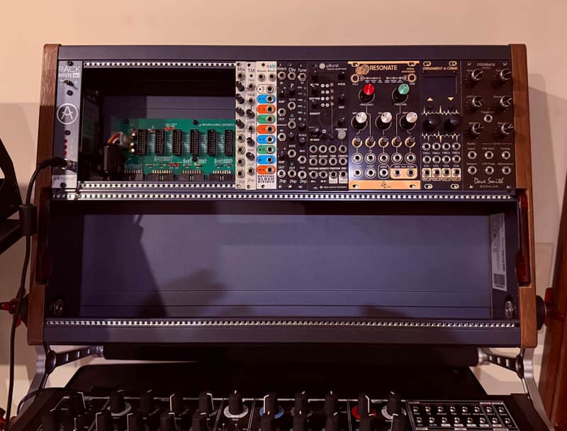 Arturia RackBrute 6U Eurorack Modular Case 2018 - Present - Black image 1