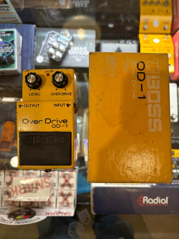 Boss OD-1 Over Drive (Black Label) 1977 - 1985 - Yellow image 1