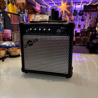 Pre-Loved Gears 4 Music S15B 15 Watt Bass Amplifier image 2