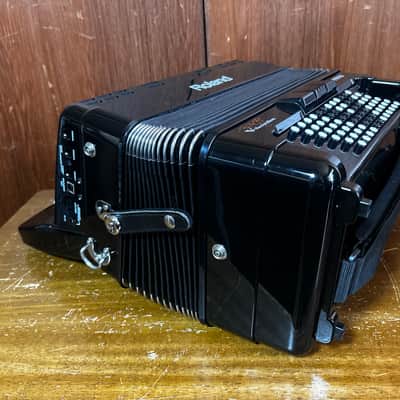 Roland FR-1xb Button-type V-Accordion Black w/ gig bag image 7