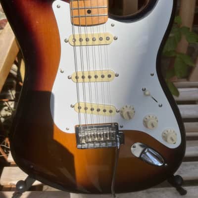Fender Classic Series '50s Stratocaster 1999 - 2018 - 2-Color Sunburst image 5