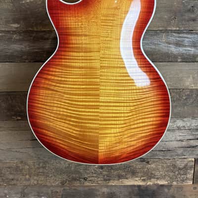 Second Hand Gibson Les Paul Supreme 2014 120th Anniversary in Heritage Cherry Sunburst image 8