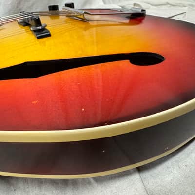 Fender Coronado I 1 Semi-Hollowbody Guitar with Case - Sunburst image 20