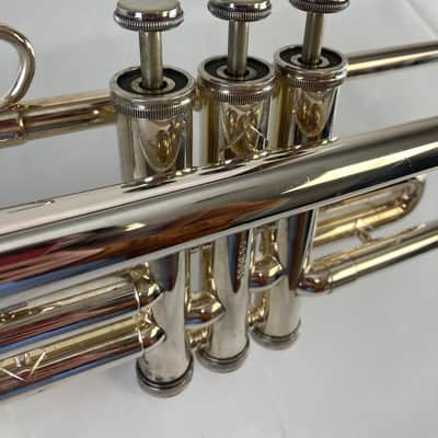 Getzen 700 Eterna II Bb Trumpet – Silver Plated – Intermediate Model – Excellent Used Condition – w/ Case SM#3593 image 12
