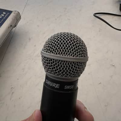 Shure SLXD24/SM58 Digital Wireless Handheld Microphone System with SM58 Capsule G58 image 6