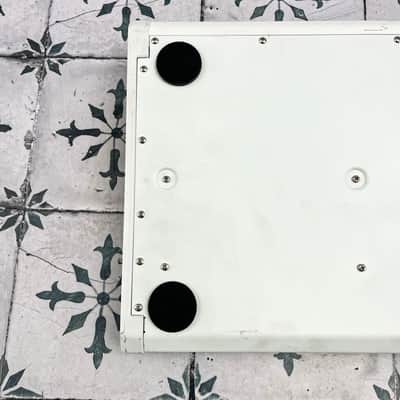 Arturia KeyLab 61 MkIII MIDI Controller image 8