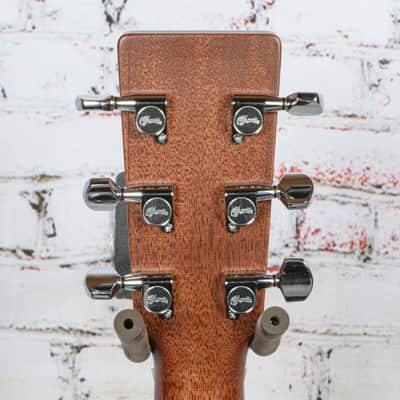 Martin - 2004 D-35 Acoustic Guitar - Natural - w/OHSC - w/LR Baggs - x4405 - USED image 10