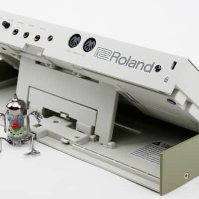 Roland TR-09 Boutique Rhythm Composer + Decksaver + Neuwertig + 1,5J Garantie image 4