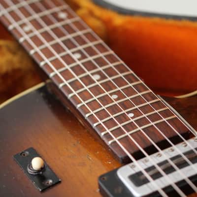 1969 Hofner Club 70 - Sunburst image 6