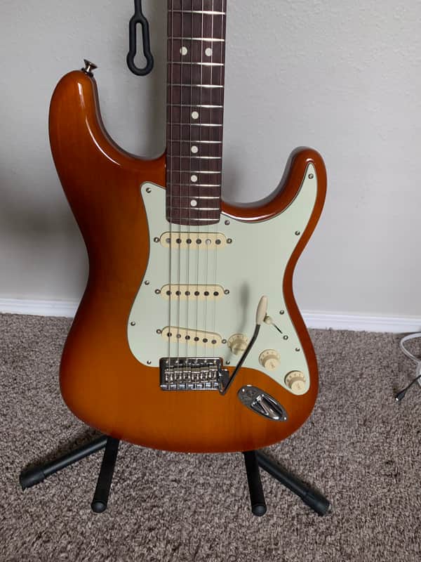 Fender American Performer Timber Stratocaster 2024 - Honey Burst image 1