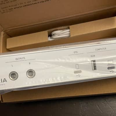 Arturia Minifuse OTG 2025 - White *OPEN BOX image 3