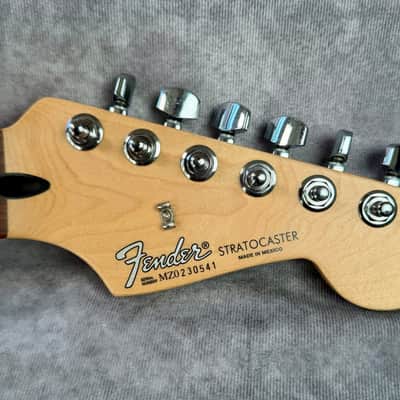 Fender Stratocaster Loaded Neck MiM Rosewood Fretboard 2002 image 1