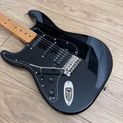 Squier Classic Vibe '70s Stratocaster HSS Left-Handed with Maple Fretboard 2019 - Present - Black image 2