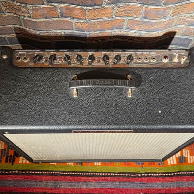 Fender Hot Rod DeVille 60-Watt 4x10" Combo Black image 5