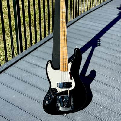 Fender Jazz Bass 1974 - rare & groovy "Left Handed" Jazz in Black w/Maple Neck ! image 2