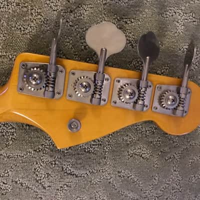 Lefty Fender Vintage Jazz JB62  3 Tone Sunburst image 11