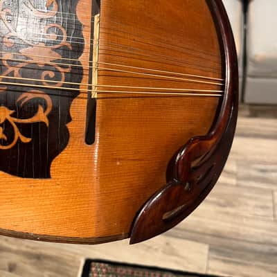 Suzuki Mandola No. 552 - w/original case image 9