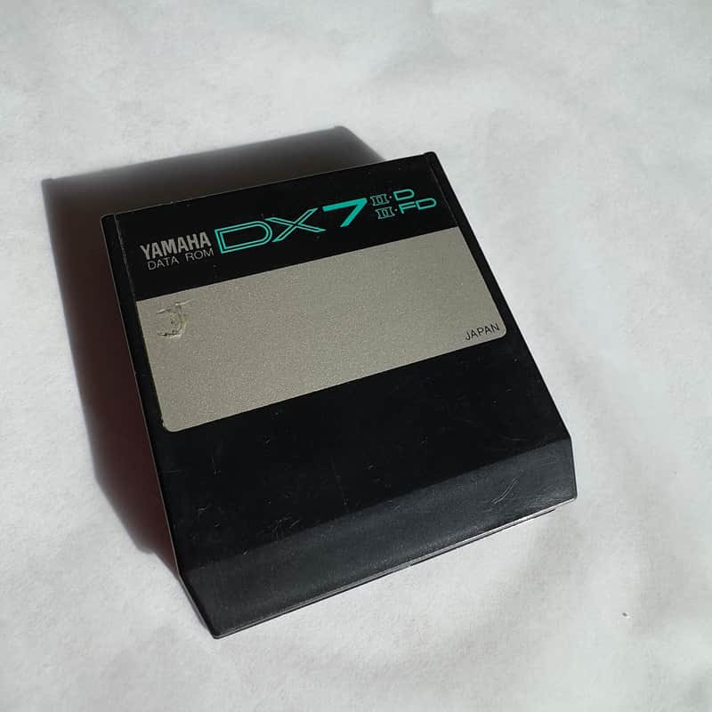 Yamaha DX7 II-D / II-FD Data ROM Cartridge image 1