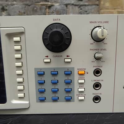 Akai S5000 MIDI Stereo Digital Sampler 1998 - White - FULL RAM - EX image 4