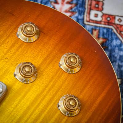 EASTMAN MIC SB59/v Solid Body Single Cutaway Aged "GoldBurst + Ebony" (2024) image 11