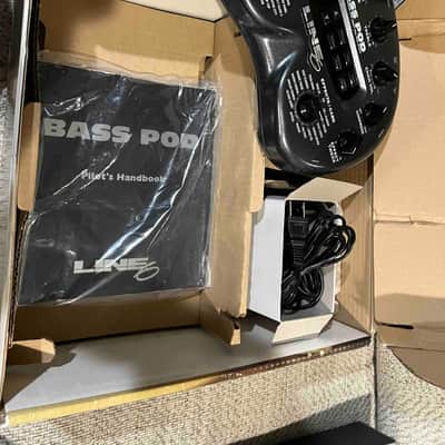 Line 6 Bass POD Multi-Effect and Amp Modeler 2000s - Black image 3