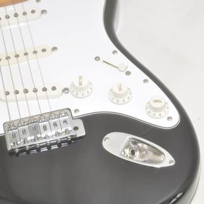 FENDER JAPAN ST72-55 #E948904 Electric Guitar Ref No 7771 image 3
