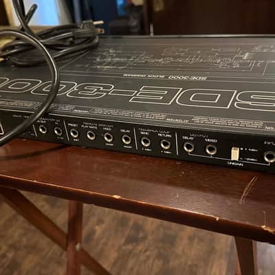 Roland SDE-3000 - 80s Digital Delay