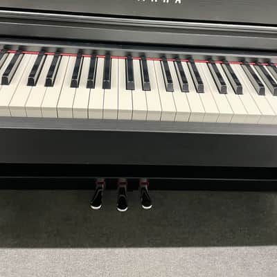 Yamaha CLAVINOVA CLP-545 BK image 4