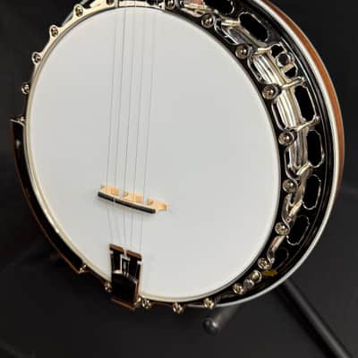 Gold Tone Mastertone™ OB-12 Top Tension Resonator Banjo Vintage Brown Finish w/ Case image 4