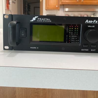 Fractal Audio Axe-FX II Mark II 2012 - 2018 - Black image 2