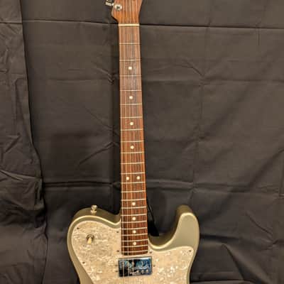 Fender Limited Edition American Professional Telecaster Deluxe with Rosewood Neck 2017 - 2018 - Champagne image 8