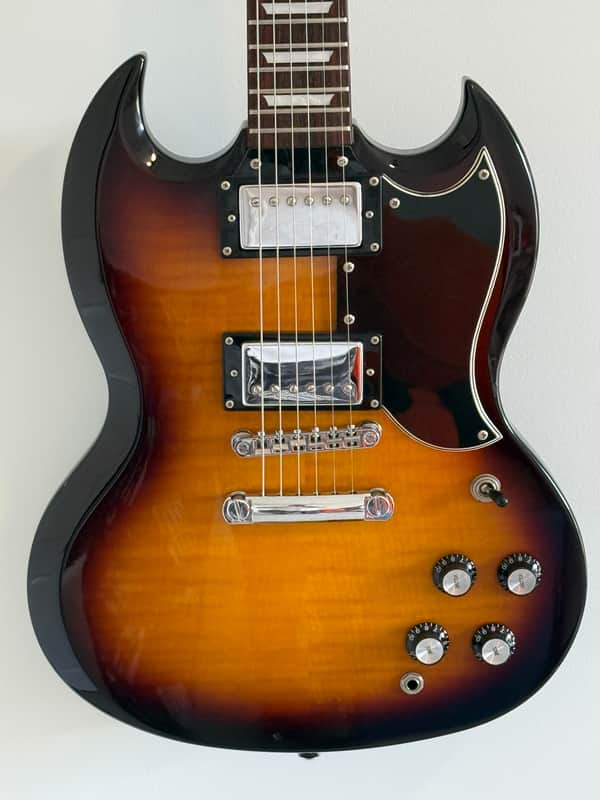 [希少カラー]Epiphone SG G-400 Deluxe サンバースト 希少カラー]Epiphone SG G-400 Deluxe サンバースト 希少カラー