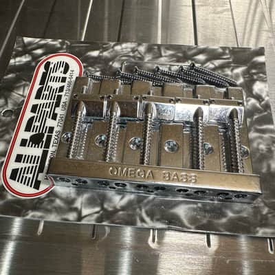 Allparts Omega 5 String bass bridge 2023 - Chrome image 1