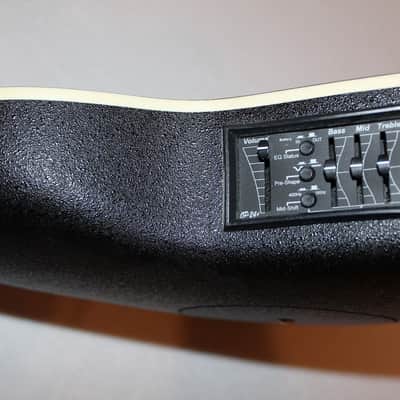 Ovation MCS148 Celebrity Acoustic Electric Mandolin image 8