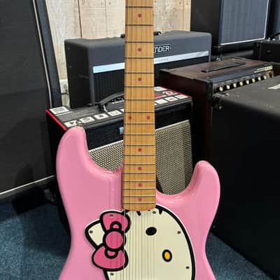 Squier Hello Kitty Stratocaster 2006 - 2009 - Pink image 1