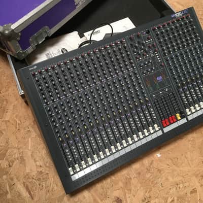 Soundcraft LX7 32 Mixer image 9