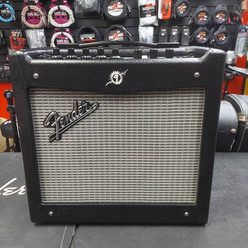 2014 Fender Mustang 1 (V.2) 20 Watt 120V 1x8" Modeling Guitar Combo Amplifier SN# CGPB14010701 image 1