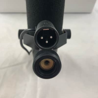 Shure SM7B Cardioid Dynamic Microphone image 4